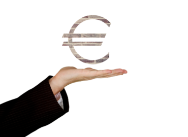Sektor financijskih usluga pod nadzorom Hanfe uspjesno uveo euro kao sluzbenu valutu RH